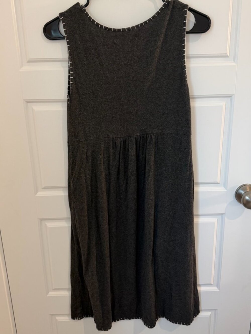 Chelsea & Theodore Embroidered Midi Dress Small Gray Floral Boho Sleeveless - Picture 6 of 9
